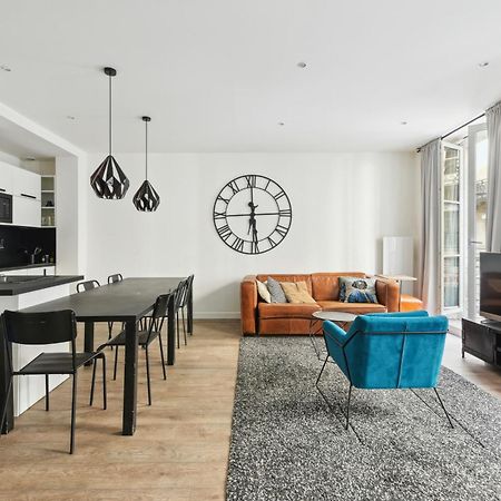 Elegant Appartement Dans Le Quartier Concorde A Париж Екстериор снимка