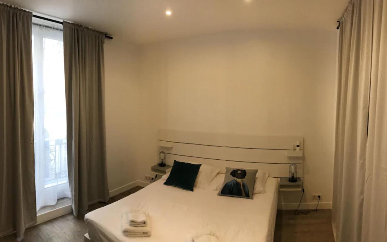 Elegant Appartement Dans Le Quartier Concorde A Париж Екстериор снимка